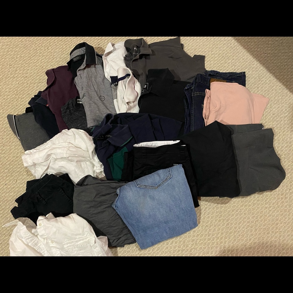 Mens clothing - Picture 1 of 1